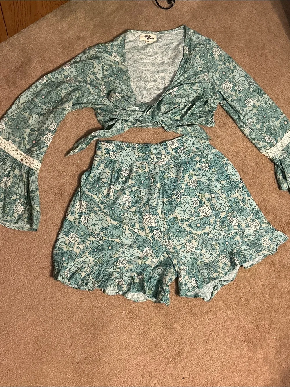 Hippie Shake-Blue Floral Shorts - Picture 2 of 2